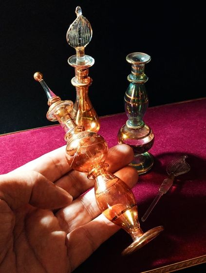 ขวดน้ำหอมคริสตัลลายน้ำทองสุดงามสภาพเยี่ยม รูปที่ 11