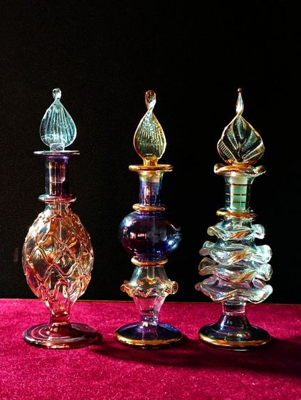 ขวดน้ำหอมคริสตัลลายน้ำทองสุดงามสภาพเยี่ยม รูปที่ 9