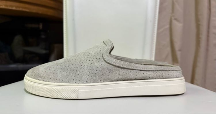 รองเท้าผ้าใบเปิดส้น Skechers