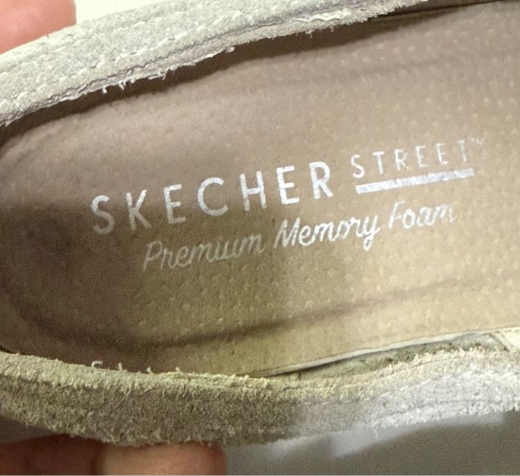 รองเท้าผ้าใบเปิดส้น Skechers รูปที่ 17