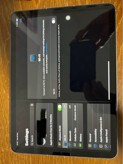 iPad air5 2022 64GB WiFi and cellular ใส่ซิมได้ ประกัน มิย 25สภาพ 99เปอรเซ็นต์ ใช้น้อยเจ้าของขายเอง แถมฟิมล์กระจกและcase อย่างดี รูปที่ 2
