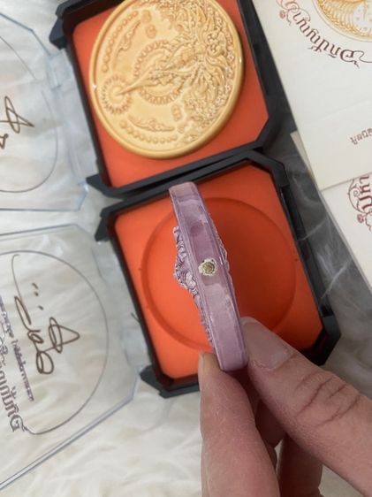 จตุคามรามเทพ อภิปัญญามหาเศรษฐี ครบ3 องค์รุุ่นกระเบื้องเคลือบ ของแท้ พร้อมลายเซ็นสด อาจารย์ เฉลิมชัย ผู้สร้างวัดร่องขุ่น รูปที่ 9