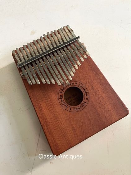 เครื่องดลตรี Kalimba สะสม