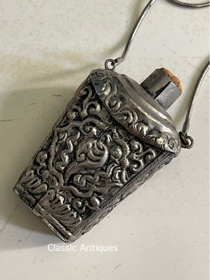 สร้อยคอ แกะสลักลายของมงคล กะไหล่เงินเก่าสะสม รูปที่ 7