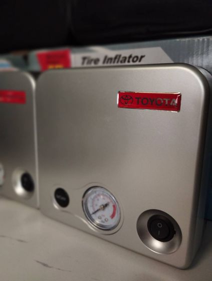 ปั๊มเติมลมยางรถยนต์12โวลท์ พกพาสะดวกที่เติมลมยางรถของเล่นต่างๆ รูปที่ 2