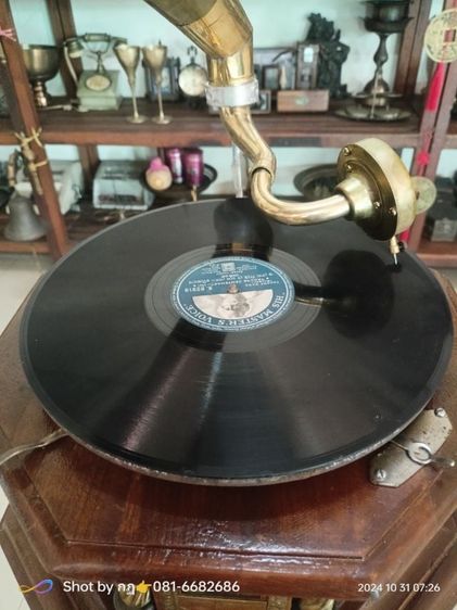 เครื่องเล่นแผ่นเสียงเก่าปากแตรแผ่นครั่งแบบไขลาน รูปที่ 7