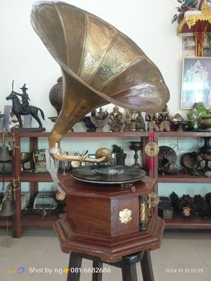 เครื่องเล่นแผ่นเสียงเก่าปากแตรแผ่นครั่งแบบไขลาน รูปที่ 3