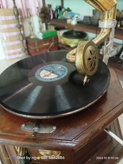 เครื่องเล่นแผ่นเสียงเก่าปากแตรแผ่นครั่งแบบไขลาน รูปที่ 8