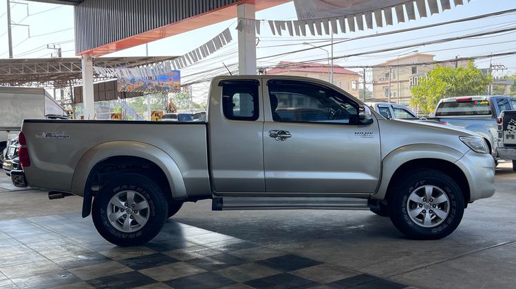Toyota Hilux Vigo Champ 2013 Smart Cab 2.5 E VNT Prerunner 50thAnniversary Pickup ดีเซล ไม่ติดแก๊ส เกียร์ธรรมดา บรอนซ์ทอง รูปที่ 4
