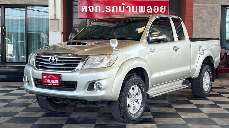 รถ Toyota Hilux Vigo Champ Smart Cab 2.5 E VNT Prerunner 50thAnniversary สี บรอนซ์ทอง