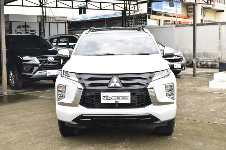 รถ Mitsubishi Pajero Sport 2.4 Elite Edition 2WD สี ขาว