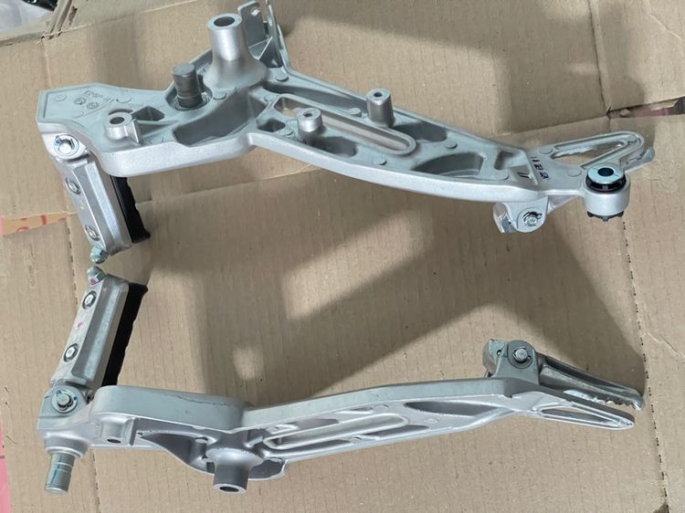 พักเท้าGrom msx125 แท้  รหัส K26 ซ้าย-ขวา หน้า-หลัง รูปที่ 11