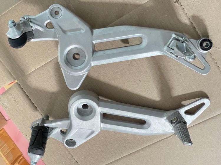 พักเท้าGrom msx125 แท้  รหัส K26 ซ้าย-ขวา หน้า-หลัง รูปที่ 4