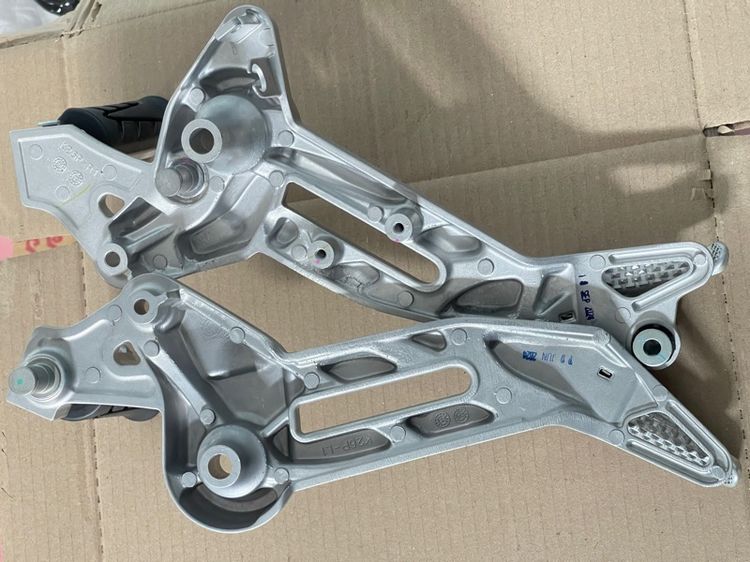 พักเท้าGrom msx125 แท้  รหัส K26 ซ้าย-ขวา หน้า-หลัง รูปที่ 7