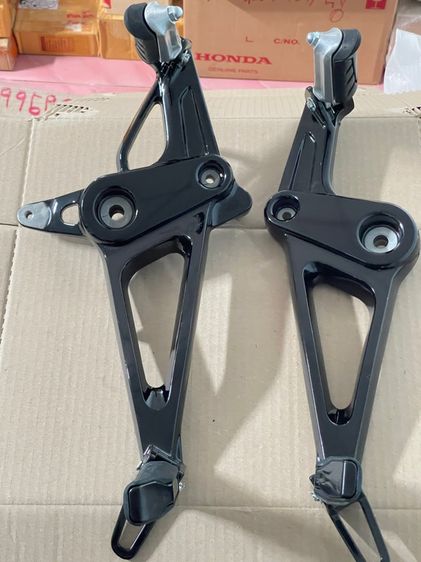 พักเท้าST-125 DAX แท้ รหัส K2W สีดำ ซ้าย-ขวา หน้า-หลัง รูปที่ 7