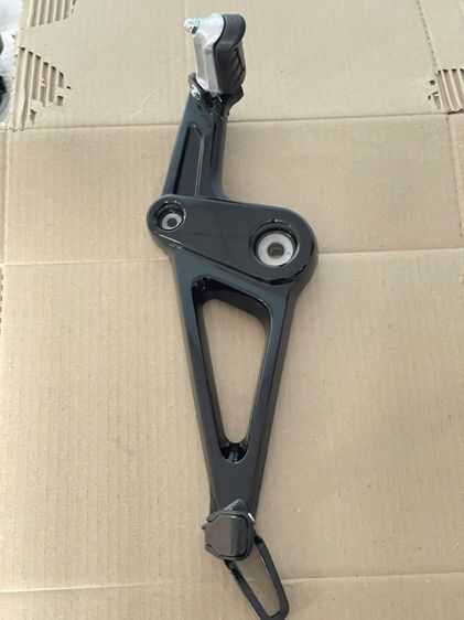 พักเท้าST-125 DAX แท้ รหัส K2W สีดำ ข้างซ้าย หน้า-หลัง รูปที่ 4