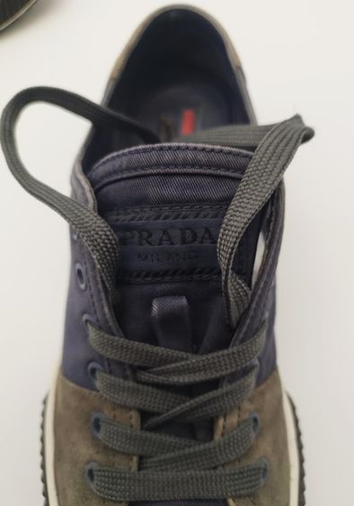 รองเท้าผ้าใบ Prada Sport สีน้ำเงินกรมท่า-เทาหนังกลับ หุ้มข้อต่ำ เบอร์ 6 uk ประมาณ 39.5-40 มือสอง ของเเท้💯 รูปที่ 6