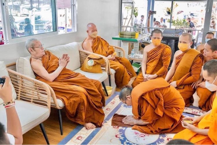 หลวงปู่ศูนย์ จันทวัณโณ (รุ่นสุดท้าย) รูปที่ 15