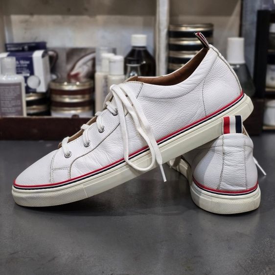 รองเท้า Thom Brown
