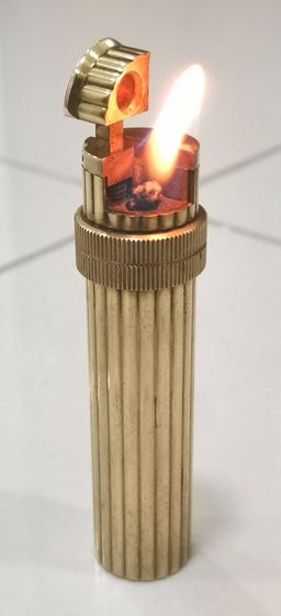 ไฟแช็ค Vintage Hermes Petrol Lighter Gold Lipstick