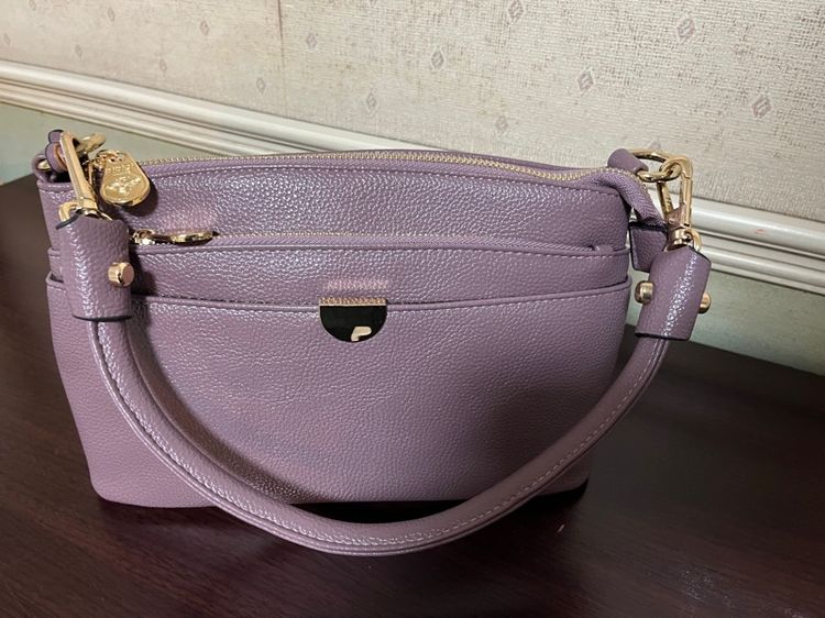 กระเป๋าสะพายแบรนด์แท้ Bibigi 