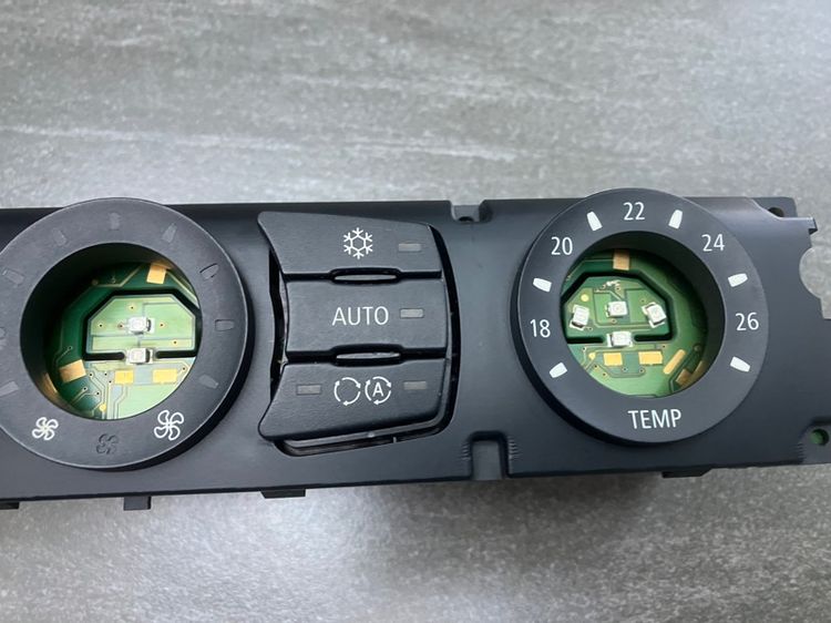 อะไหล่ BMW E60 ปุ่มพวงมาลัย คอนโทรลแอร์คอนโซลกลาง ใส่ 525i 520d 530i รูปที่ 10