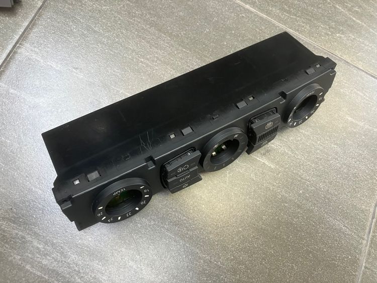 อะไหล่ BMW E60 ปุ่มพวงมาลัย คอนโทรลแอร์คอนโซลกลาง ใส่ 525i 520d 530i รูปที่ 13