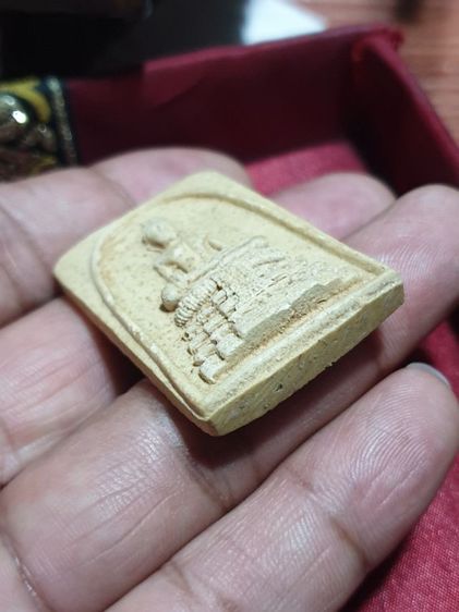 สมเด็จพระประธานพิเศษสุด หลวงพ่อนอ วัดกลางท่าเรือ ปี 2514

หายากแล้ว รูปที่ 7