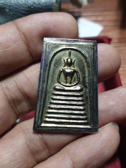 สมเด็จเกศไชโย เนื้อโลหะ รุ่นมหาเศรษฐี ปี 2536 สภาพสวยแชมป์โลก รูปที่ 3