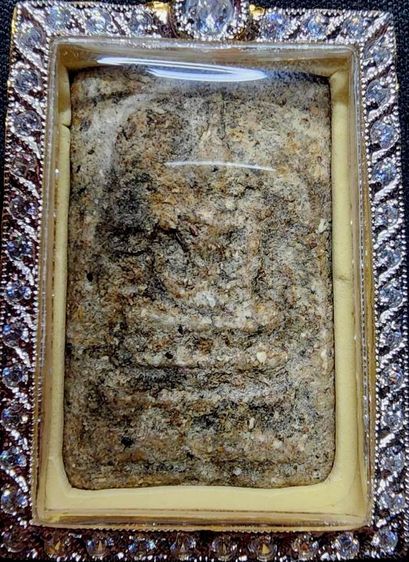 สมเด็จวัดระฆังพิมพ์ใหญ่ สภาพสึก เนื้อเก่า เนื้อยุบ เหี่ยวแห้ง มวลสารขึ้นเห็น ชัดเจน เป็นเนื้อก้นครก สวย เก่า แท้ ชอบ สนใจ ไม่แพง รูปที่ 6