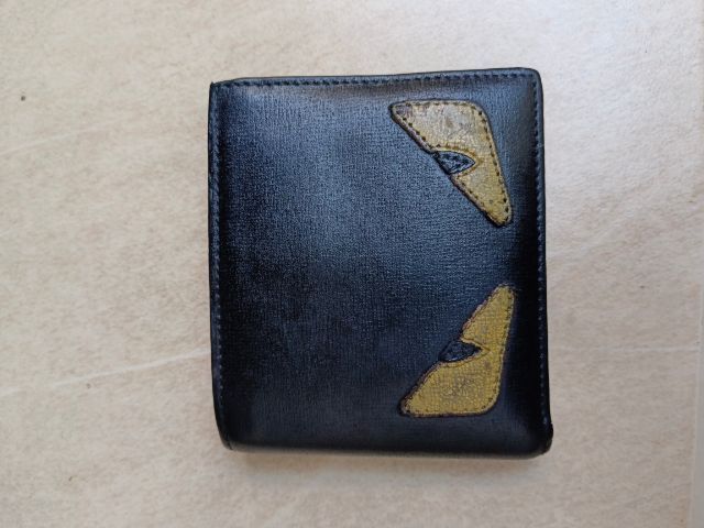 กระเป๋าตังค์ Fendi bifold wallet รูปที่ 11