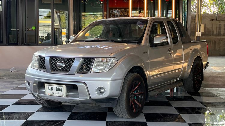 Nissan Navara 2013 2.5 LE Grand Titatium Pickup ดีเซล ไม่ติดแก๊ส เกียร์ธรรมดา บรอนซ์เงิน