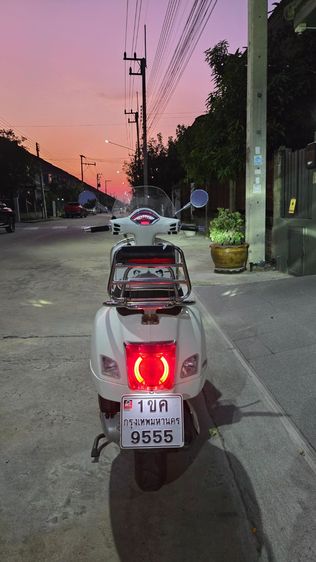 ขายVespa GTS150 I-GET ABS พร้อมทะเบียน รูปที่ 3