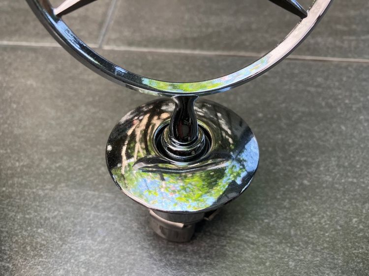 Benz W211 โช๊คฝากระโปรงหน้า แผ่นปิดข้างคอนโซล แป้นStanlessกันลื่น ดาวฝากระโปรงหน้า รูปที่ 12