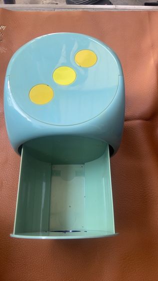 อื่นๆ กล่องใส่ซีดีวินเทจเก่า