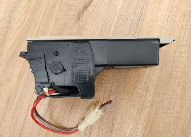 ชุดที่เขี่ยบุหรี่และครอบคันเกียร์ แบบสีเงิน Audi A4 B6 ปี01-06 เก่านอก และ ช่องจุดบุหรี่สีครีม A4 B6  รูปที่ 6