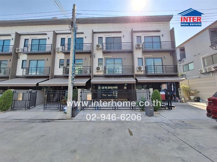 ไม่ใช่ ทาวน์โฮม 3 ชั้น 19.5 ตร.ว. หมู่บ้านกลางเมือง ศรีนครินทร์-อ่อนนุช ซอยอ่อนนุช70 ถนนอ่อนนุช ถนนศรีนครินทร์ เขตประเวศ กรุงเทพมหานคร