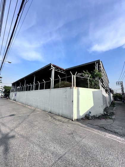 ให้เช่าโรงงานอุตสาหกรรม โครงสร้างแข็งแรง สุขสวัสดิ์30 ที่ดิน1ไร่3ตร.วา อาคาร2ชั้น มีหอพัก รูปที่ 3