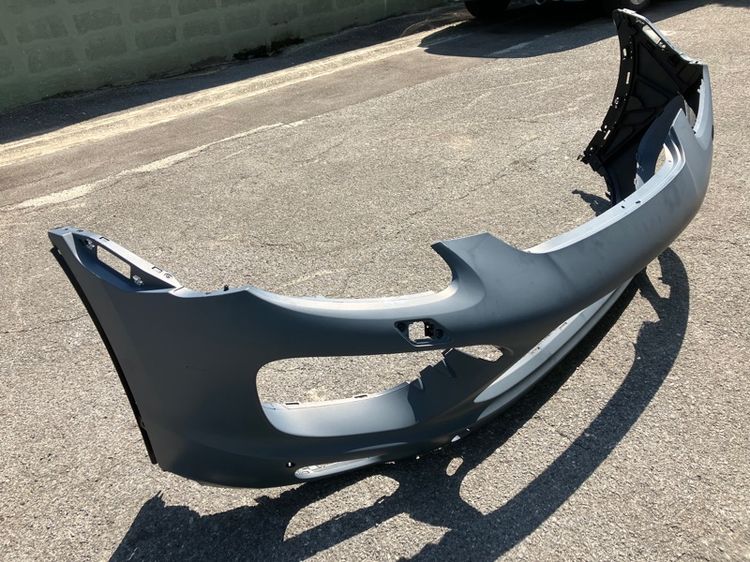 กันชนหน้า Porsche Cayenne 958 GTS ของแท้ เป็นของใหม่ รูปที่ 4