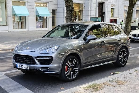 กันชนหน้า Porsche Cayenne 958 GTS ของแท้ เป็นของใหม่ รูปที่ 16