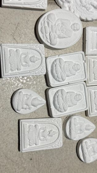 พระ. รูปที่ 16