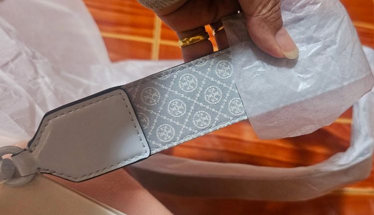 กระเป๋story Burch รูปที่ 4