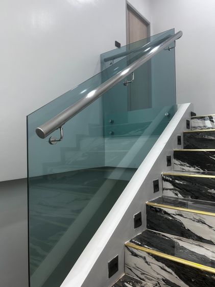 รับเหมางานสแตนเลส