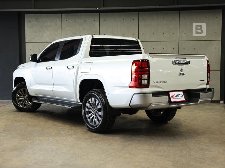 Mitsubishi Triton 2024 2.4 Plus Ultra Pickup ดีเซล ไม่ติดแก๊ส เกียร์อัตโนมัติ ขาว รูปที่ 4