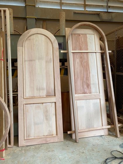 บานประตูโค้งไม้เนื้อแข็ง บานประตูโค้งมินิมอล รับผลิตตามแบบ ตามขนาด ผลิตตรงจากโรงงานของเราเอง มีบริการขนส่งทุกจังหวัด รูปที่ 11