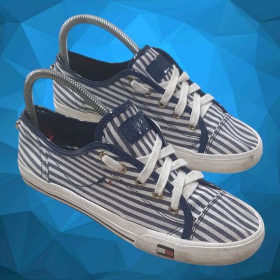 น้ำเงิน ผ้าใบ อื่นๆ รองเท้าผ้าใบ UK 6.5 | EU 40 | US 8 Tommy Hilfiger canvas tennis shoes size

39 24.5cm.