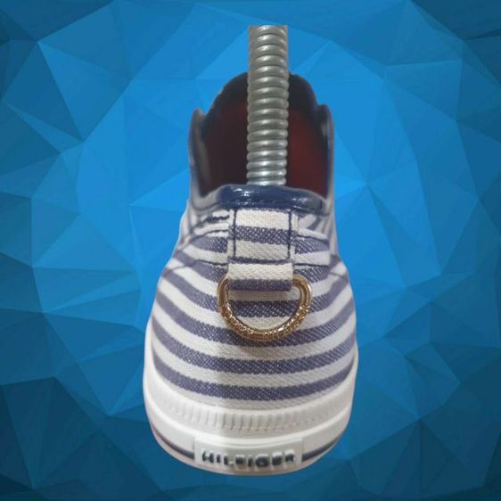 Tommy Hilfiger canvas tennis shoes size

39 24.5cm. รูปที่ 4