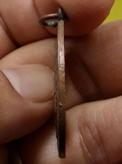 เหรียญรูปเหมือนหลวงพ่อแก้ว วัดพวงมาลัย เนื้อทองแดง รูปที่ 3