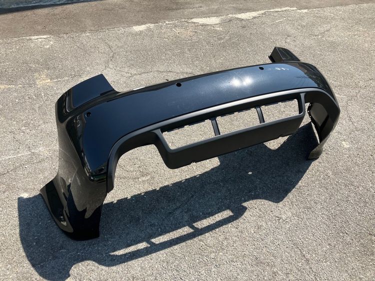 กันชนหลัง AUDI A4 B7 รุ่นพิเศษ RS4 ของแท้ มือสอง สภาพดี รูปที่ 2