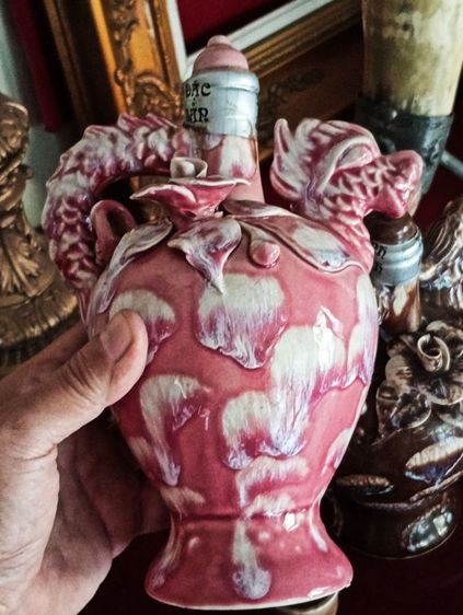 ขวดมังกรเก่าโบราณเนื้อกระเบื้องเคลือบเขียนสีลายนูนสภาพเยี่ยม รูปที่ 7